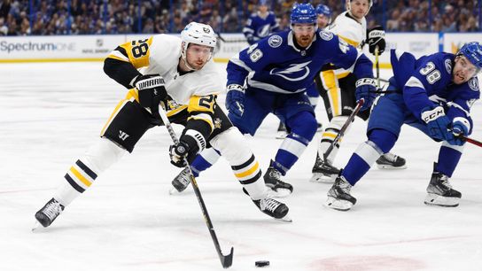 Freeze Frame: Pettersson's best assist of the year taken in Tampa, Fla. (Penguins)